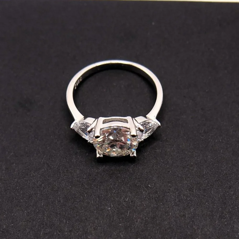 Awesome 3 Stone GRA Certified 2.80ctw Diamond Ring. Side Stones Cut As Heart's